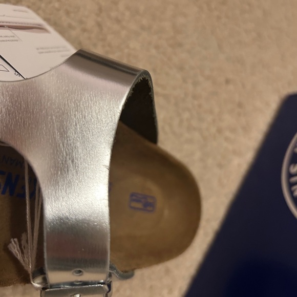 Birkenstock Gizeh Thong Sandals Leather Silver Metallic Size 39 Regular Width - Picture 9 of 9